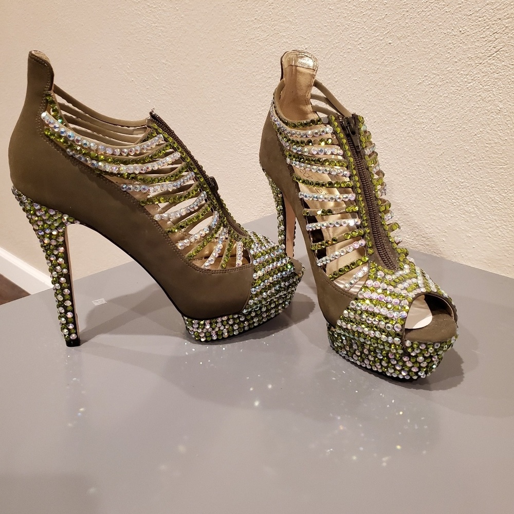 Olive green peep toe